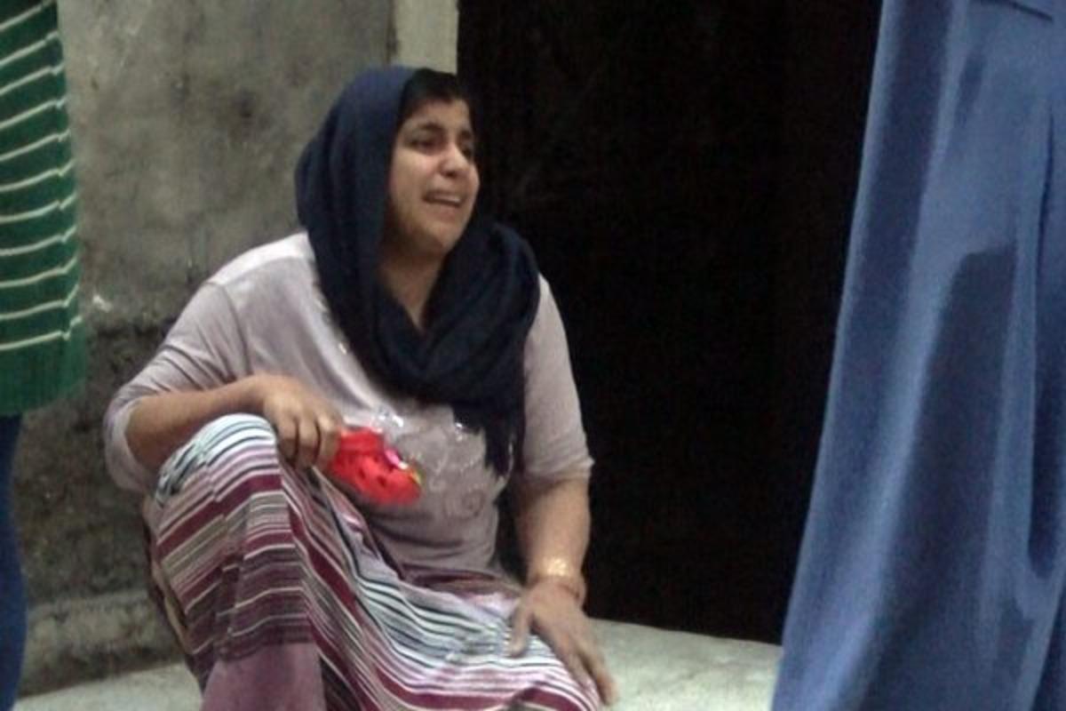 Bir annenin &ccedil;aresizliği! 4 yaşındaki oğlunun cansız bedenini b&ouml;yle izledi