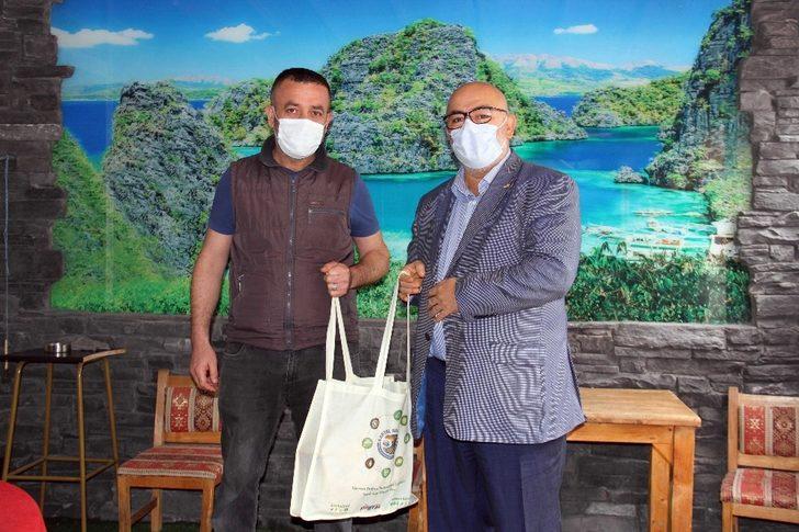 Kartal Belediyesinden kahvehanelere malzeme desteği G2