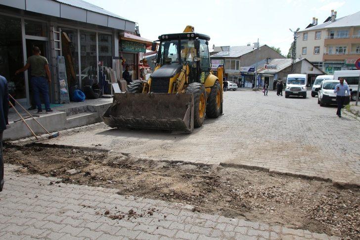 Varto’da yol bakım ve onarım çalışması G2