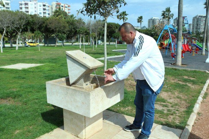 Mersin’de parklara su tasarruflu çeşme yerleştirildi G1