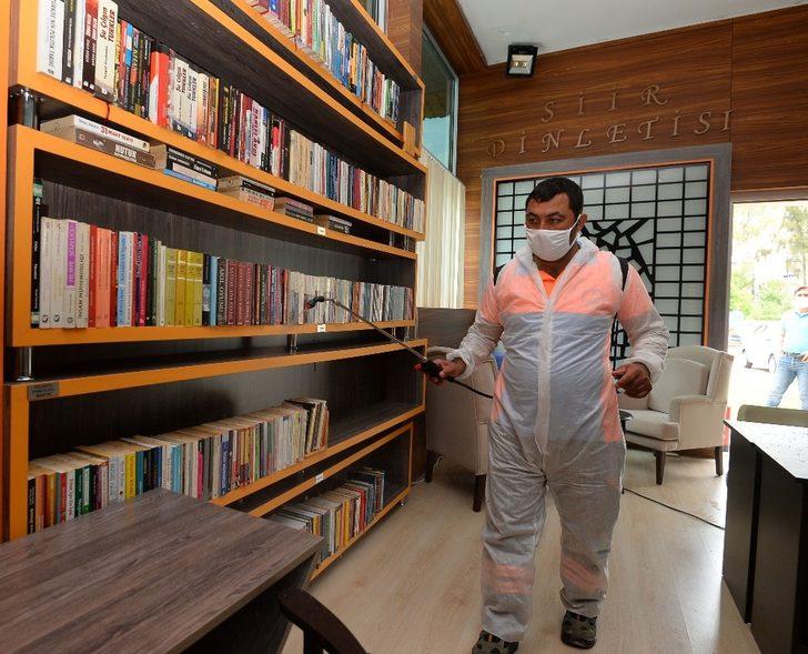 Kitaplar okuyucularla buluştu G2