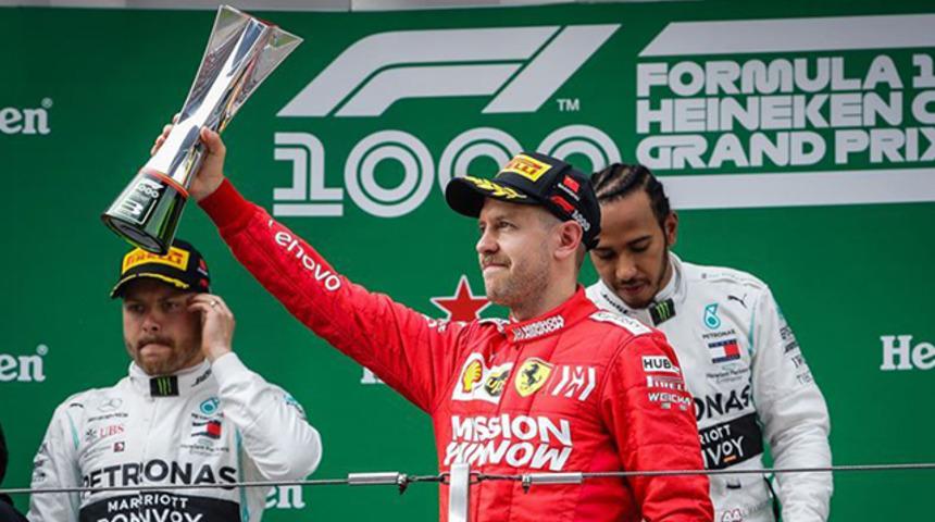 Mercedes F1 Takımı, Sebastian Vettel'e açık kapı bıraktı