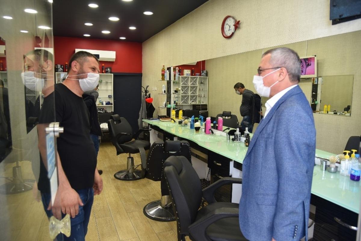 Vali Deniz, esnafı ziyaret etti