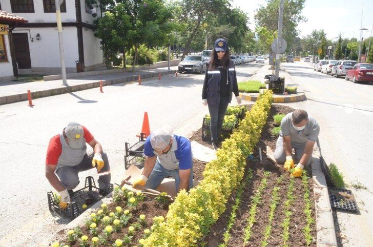 Kırıkkale Belediyesi her yerde çalışmalarına devam ediyor G1