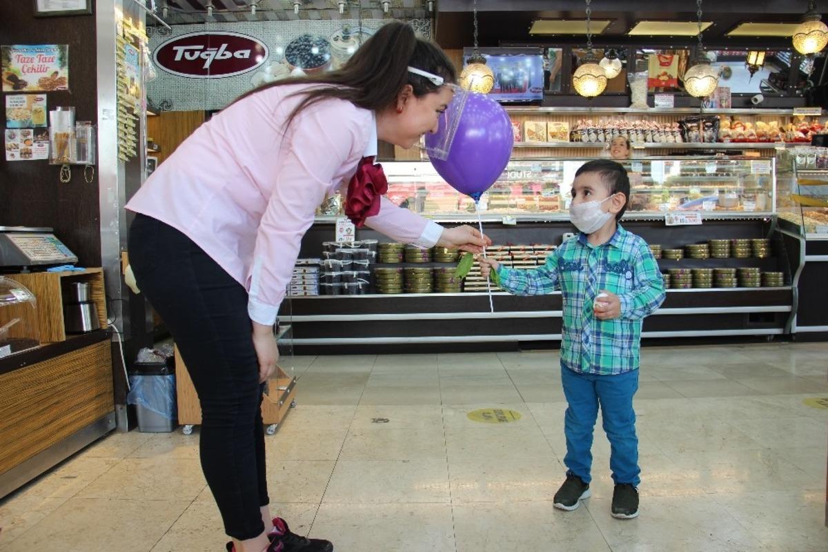 Sokakları şenlendiren &ccedil;ocuklar i&ccedil;in &ouml;zel hazırlık yapıldı
