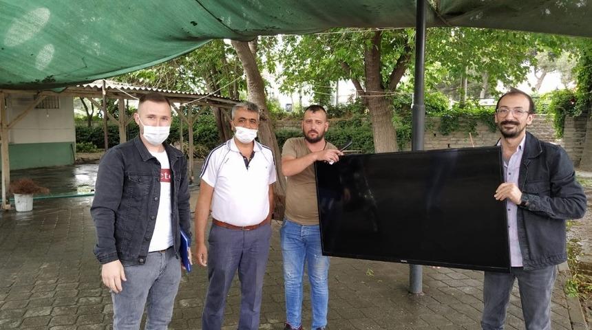 Kahvehanelere dadanan televizyon hırsızı yakalandı