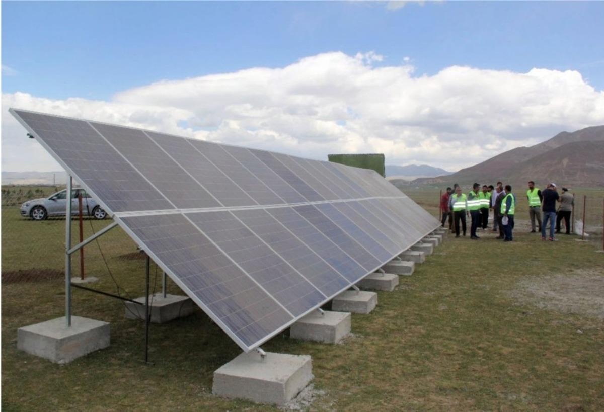 Van&rsquo;da hayvan i&ccedil;me suyu i&ccedil;in enerji panelleri kuruluyor