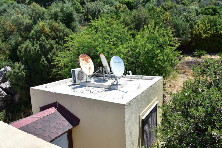 Can Dündar'a kötü haber! Villasındaki kaçak bölümler yıkılıyor G3