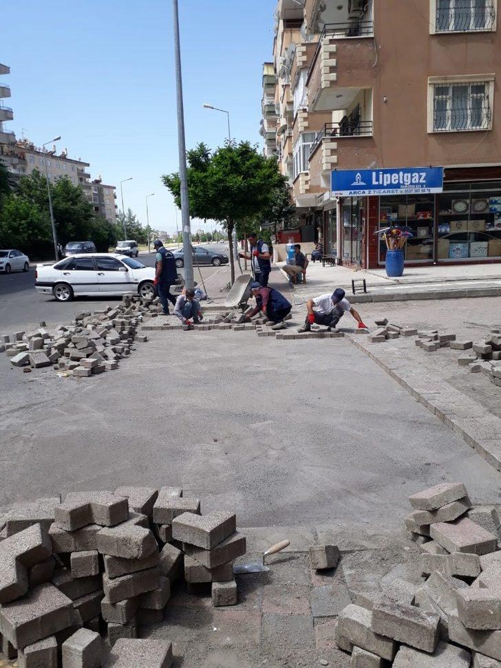 Bağlar’da parke taşı döşeme çalışmaları G2