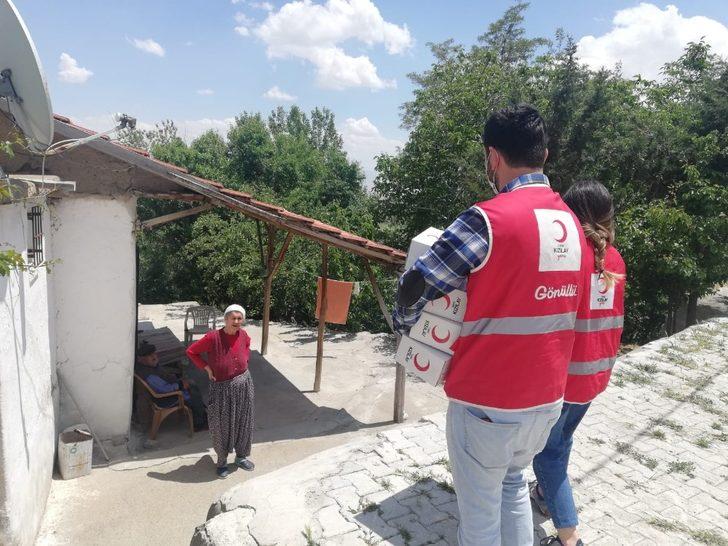 Türk Kızılayı Arguvan’da maske dağıttı G2