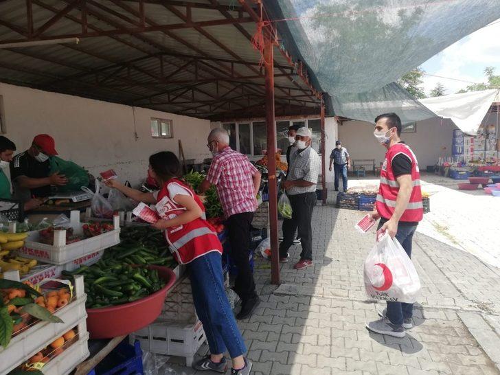 Türk Kızılayı Arguvan’da maske dağıttı G3