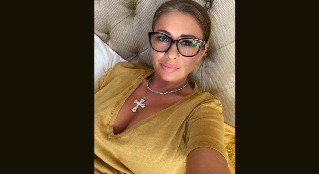 Eski Playboy yıldızı Anamaria Prodan kul&uuml;p satın aldı