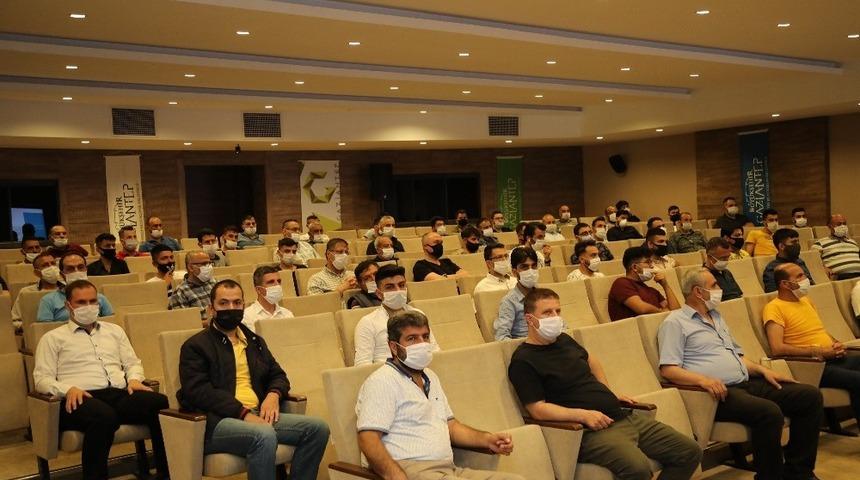 Berber ve kuaf&ouml;rlerin "fıstık" gibi eğitimleri başladı