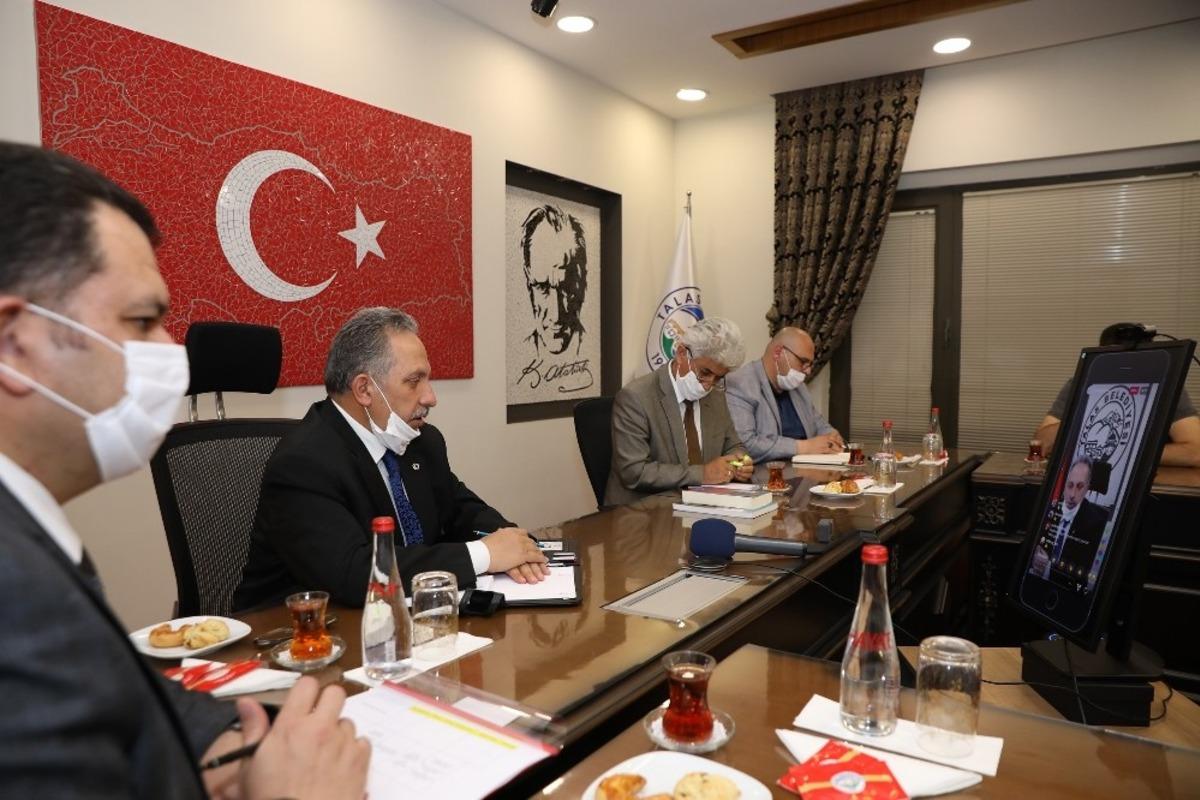 &lsquo;Beyaz masa sosyal medyada&rsquo; g&uuml;zel sonu&ccedil;lar doğuruyor