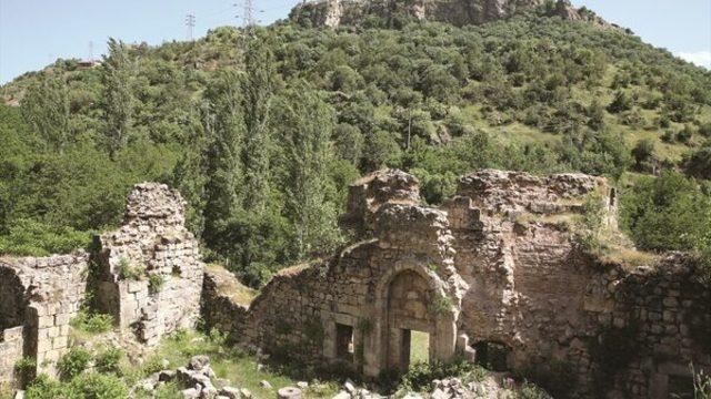 Irak'taki tarihi 'Kubehan Medresesi' yarım asırdır yeniden imarı bekliyor