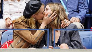 Kaia Gerber ve Cara Delevingne aşk mı yaşıyor? Bomba görüntü