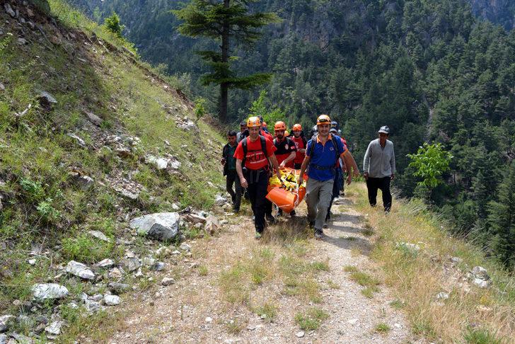 450 metre yükseklikten düşen amatör dağcı öldü G2