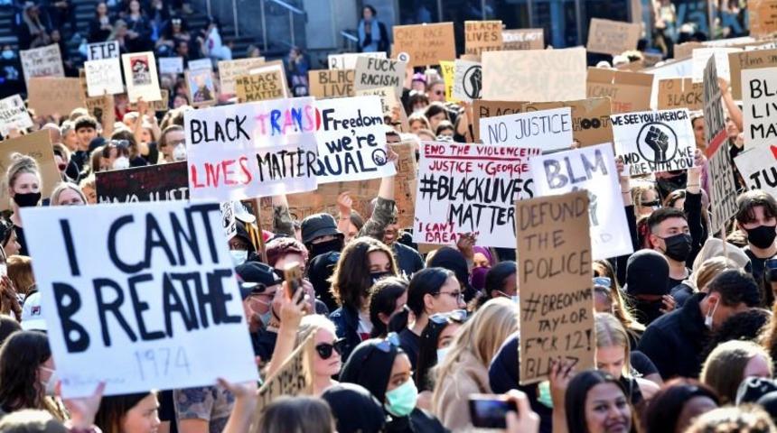 İlginç salgın uyarısı: Protestoları online yapın!