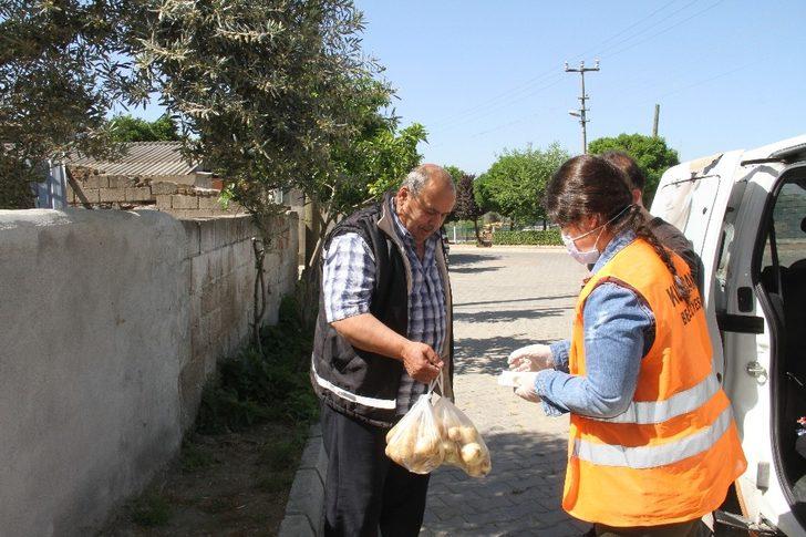 Kuyucak’ta 65 yaş üstü vatandaşlara pazar alışverişi desteği sürüyor G2