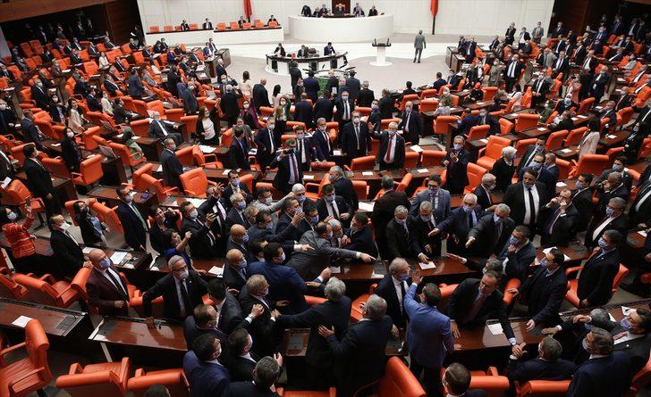 TBMM karıştı! Cezalara ilişkin fezleke okunurken... G4