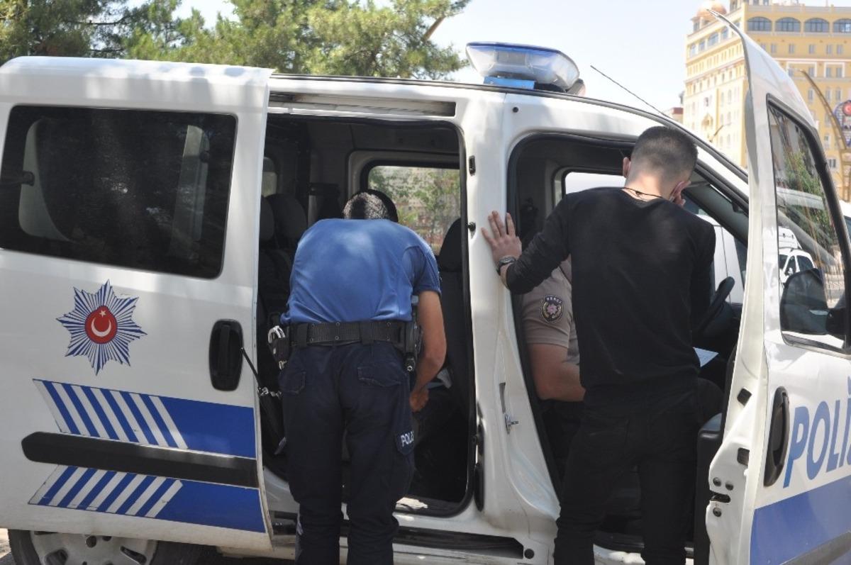 Maskesi cebinde olmasına rağmen &rsquo;yok&rsquo; dedi 392 lira ceza yedi