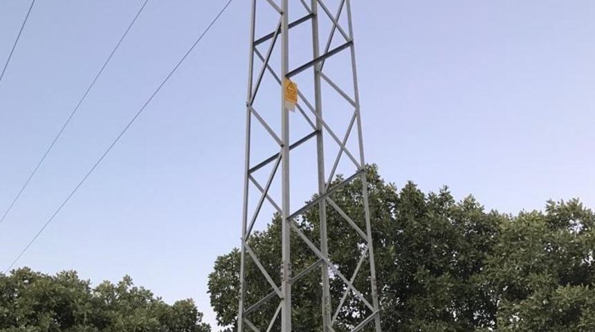 Hırsızlar y&uuml;ksek gerilim hattı direklerine dadandı