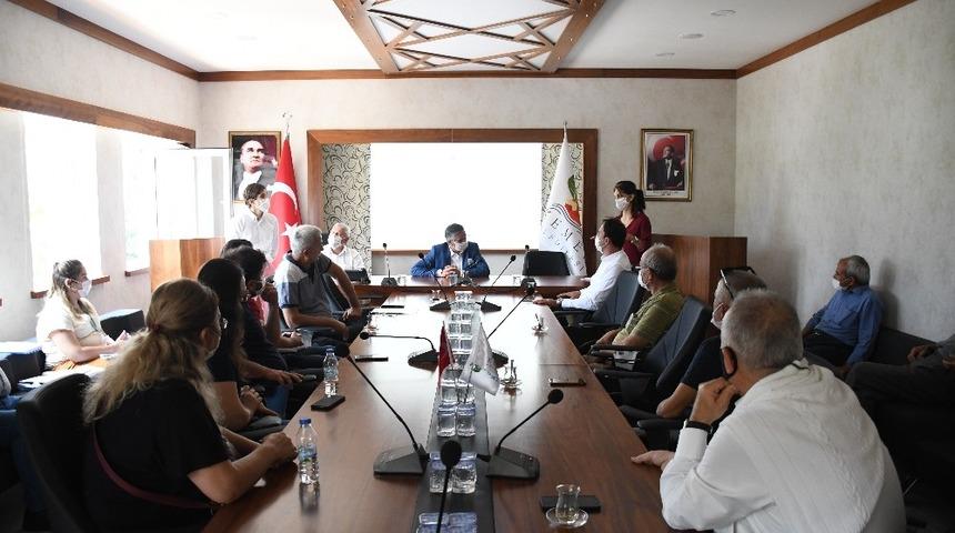 Başkan Topaloğlu imar sorunu &ccedil;&ouml;z&uuml;len Beldibi&rsquo;nde