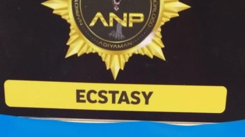 Uyuşturucu satıcısı su&ccedil;&uuml;st&uuml; yakalandı