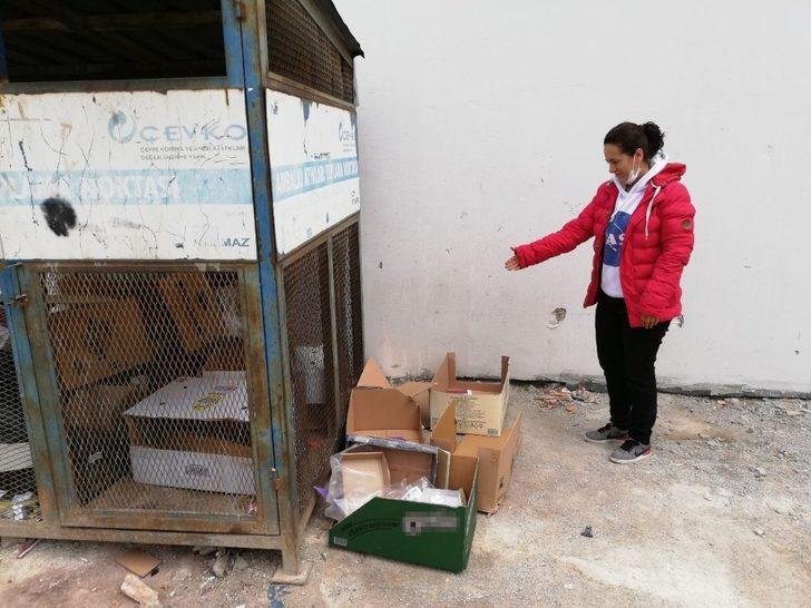 Geri dönüşüme bırakılan 3 günlük bebek koruma altına alındı G1