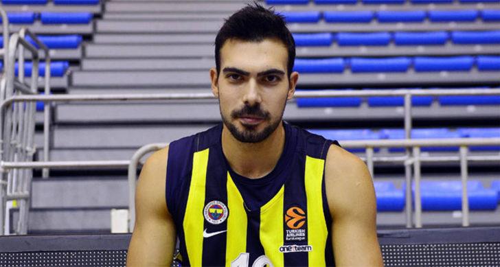Kostas Sloukas, Olympiakos ile 3 yıllık anlaşma sağladı G1