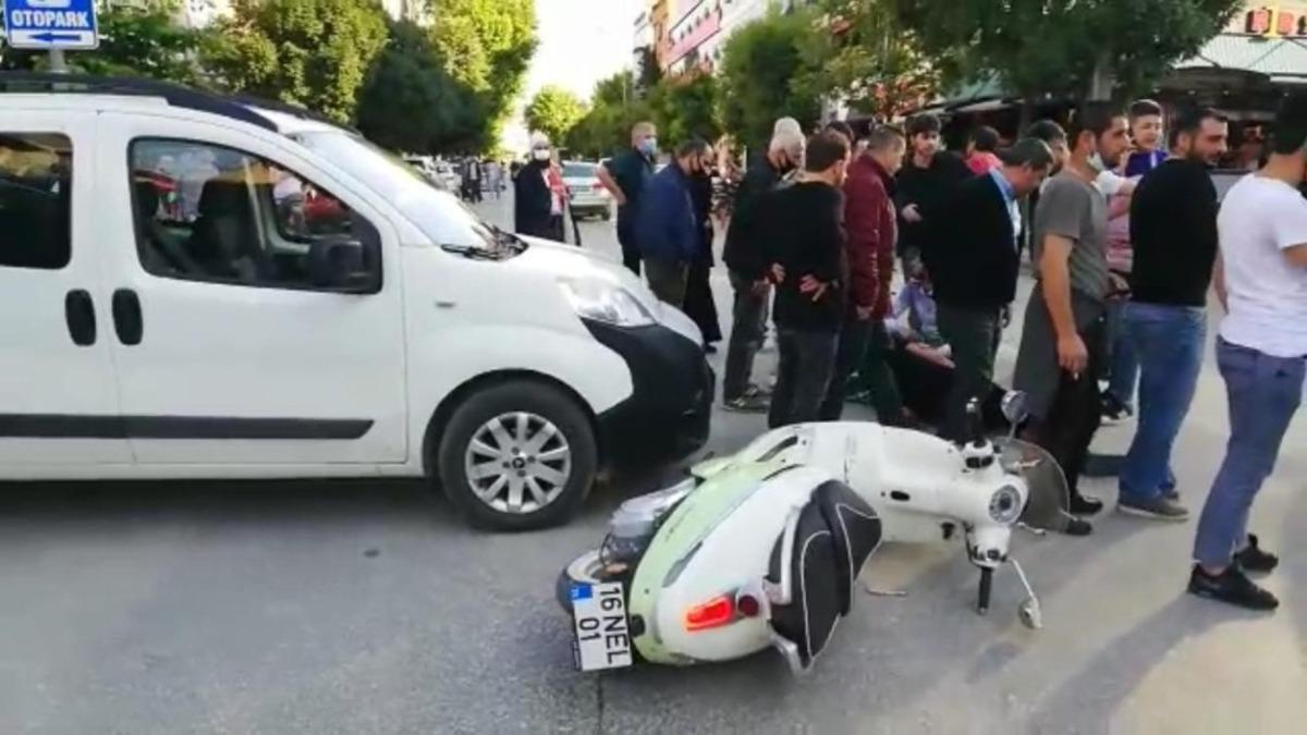 Hafif ticari ara&ccedil; ile motosiklet &ccedil;arpıştı: 1 yaralı