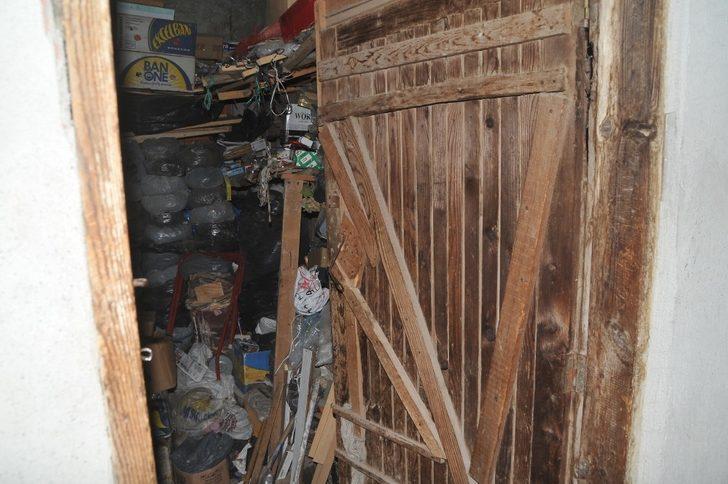 50 kilo hurda sarı musluk çalındı G3