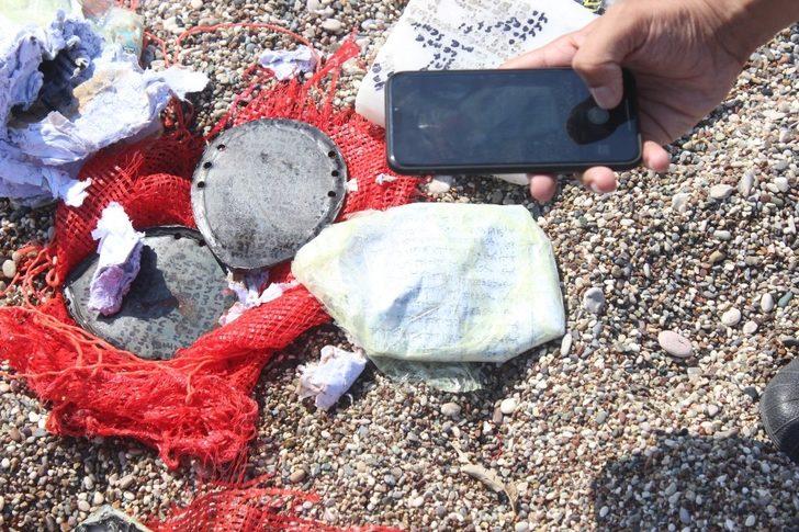 Sahildeki şüpheli çuvallardan büyü malzemeleri çıktı G1