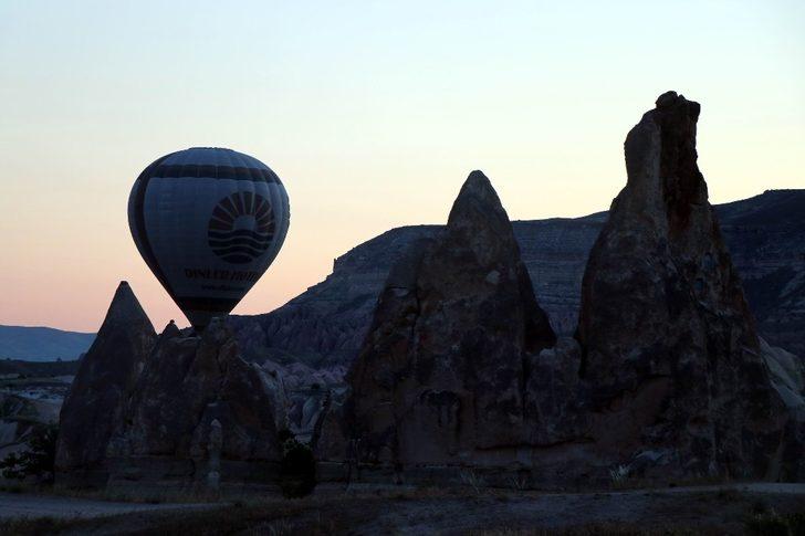 Kapadokya’da gökyüzü balonlarla renklendi G5