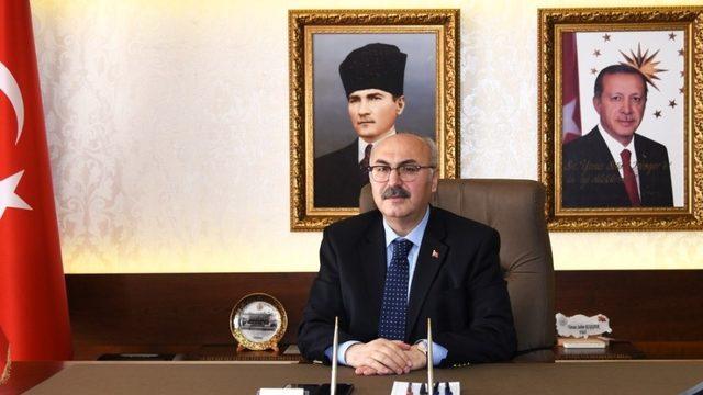 Vali Köşger; “Toplumumuzda her geçen gün artan çevre bilinci bizleri gelecek adına umutlandırmaktadır”