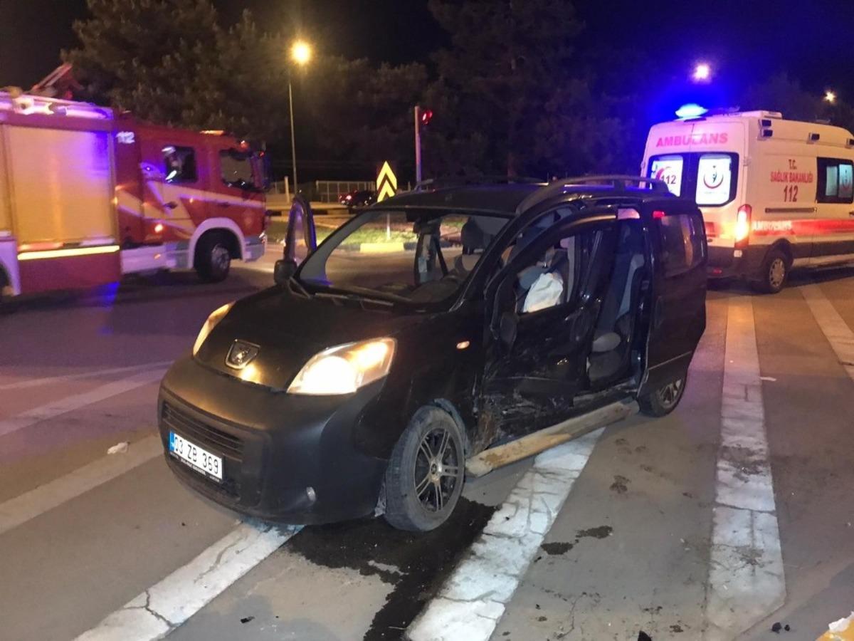 Isparta&rsquo;da trafik kazası: 7 yaralı