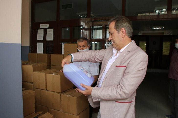 Liseliler 6 ilin dezenfektan ihtiyacını karşılıyor G3