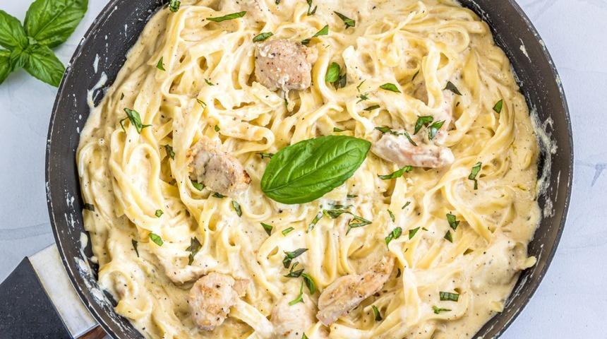 Kremalı makarna tarifi: Bir tabak asla yetmeyecek!