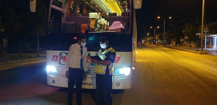 Şuhut’ta şehirlerarası yolcu otobüslerinde mesafe kontrolü G2