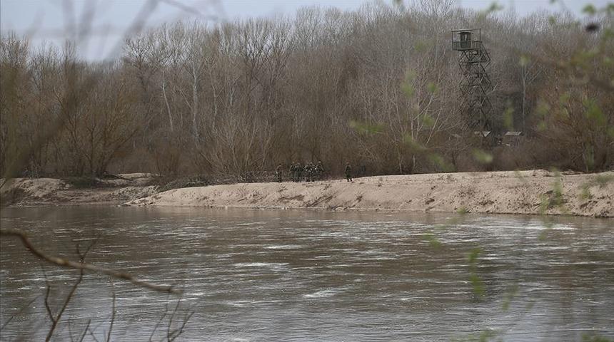 Edirne Valiliği duyurdu: Yunanistan, polis botumuza taciz ateşi a&ccedil;tı