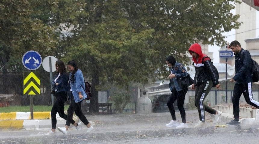 Doğu Karadeniz’de sağanak yağış bekleniliyor