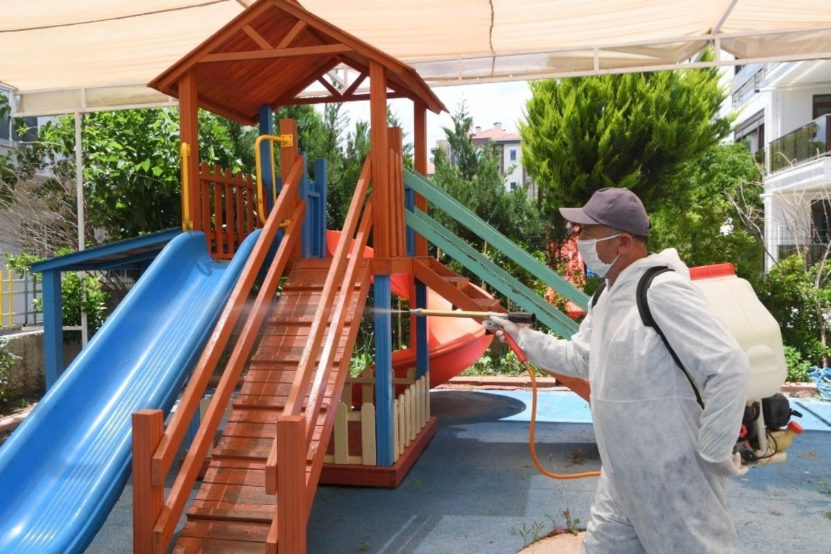 Konyaaltı Belediyesi Kreşi &ouml;ğretmenleri izole s&uuml;recinde