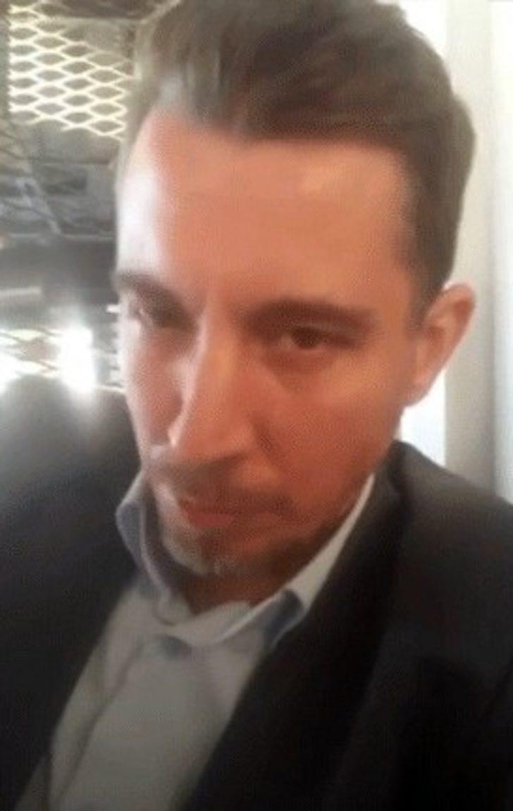 Sosyal medyada canlı yayın yaparken kendini vurdu G3