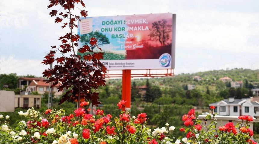 Talas, &Ccedil;evre G&uuml;n&uuml;&rsquo;nde &ccedil;i&ccedil;ek a&ccedil;tı