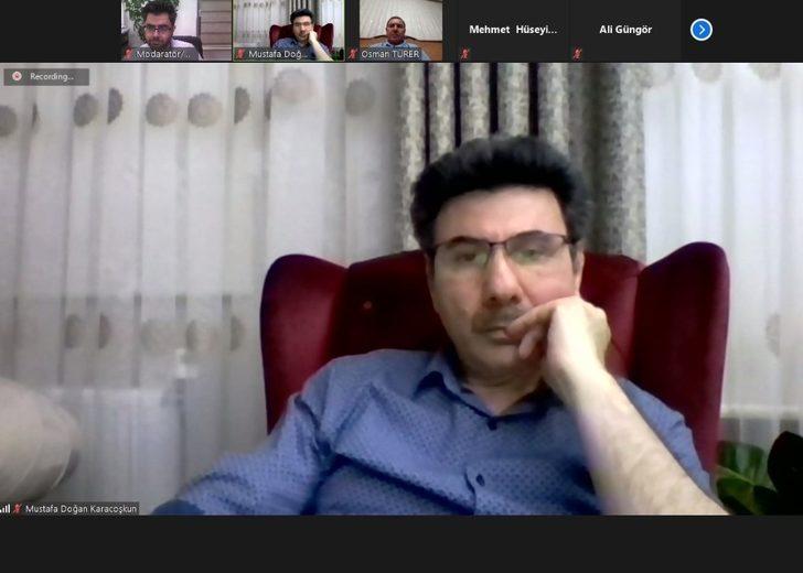 Üniversitede E-Kıraathane Söyleşisi sürüyor G3