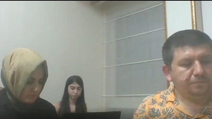 Üniversitede E-Kıraathane Söyleşisi sürüyor G4