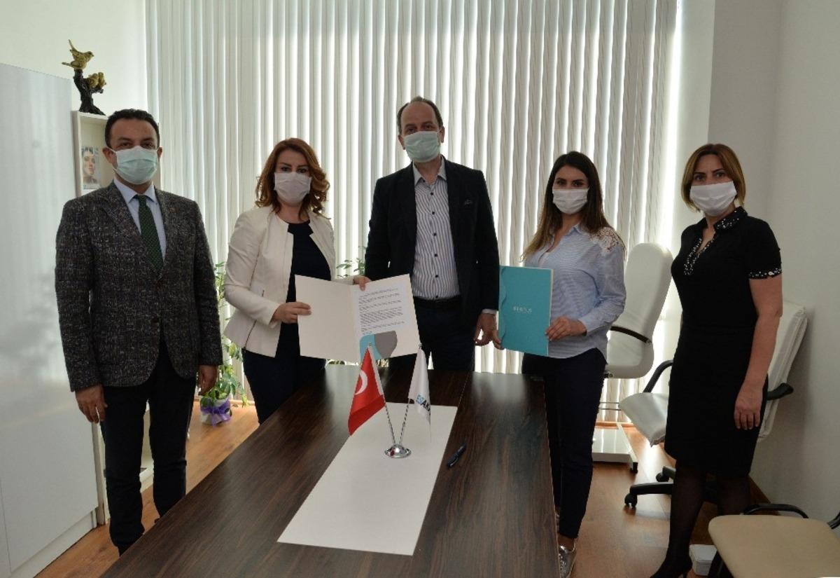 T&uuml;rkiye Sağlık Vakfı, online g&uuml;zellik eğitimlerini Bursa&rsquo;dan başlatacak