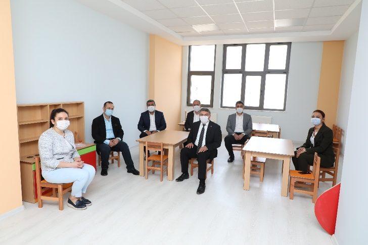 Çakmak ve Şayir, yapımı biten anaokulunu inceledi G2