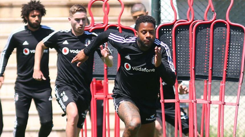 Beşiktaş günün ilk antrenmanını yaptı