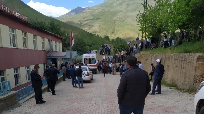 Dereye d&uuml;şen &ccedil;ocuk hayatını kaybetti